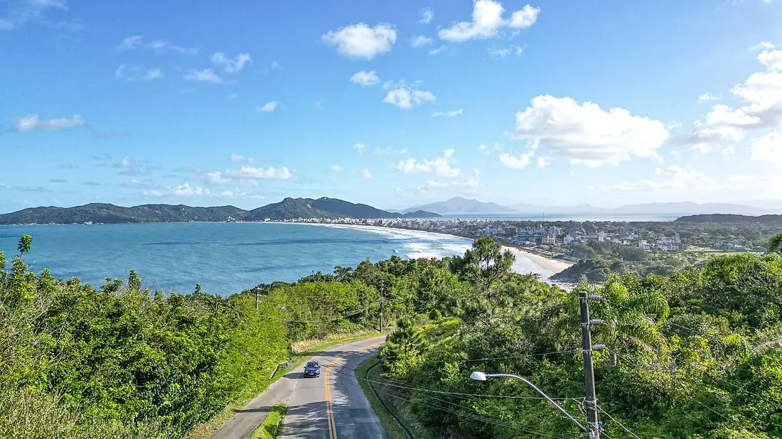 Vista panorâmica de Mariscal, Bombinhas SC, vista da estrada de acesso